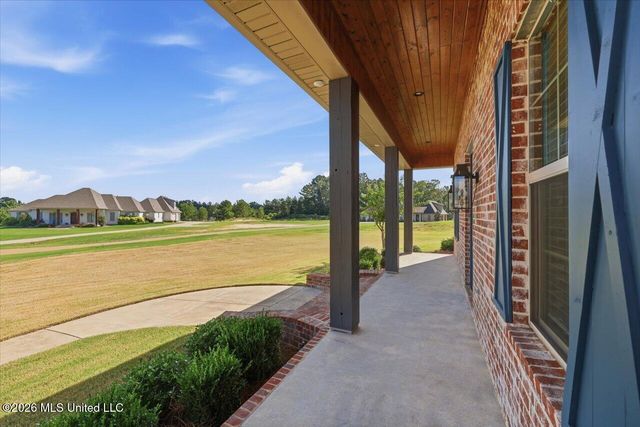 318 Longwood Court, Pearl, MS 39208