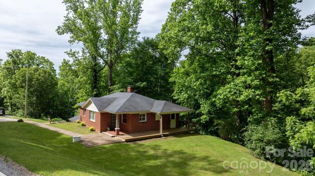 4073 NC 226A Highway, Marion, NC 28752