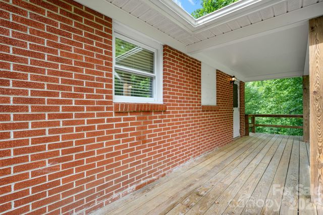 4073 NC 226A Highway, Marion, NC 28752