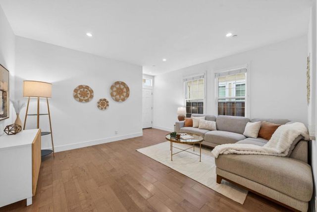 1083 Ed Roth Terrace, Sunnyvale, CA 94086