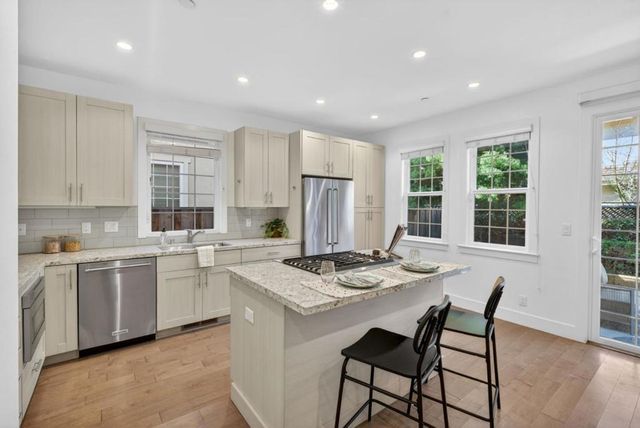 1083 Ed Roth Terrace, Sunnyvale, CA 94086