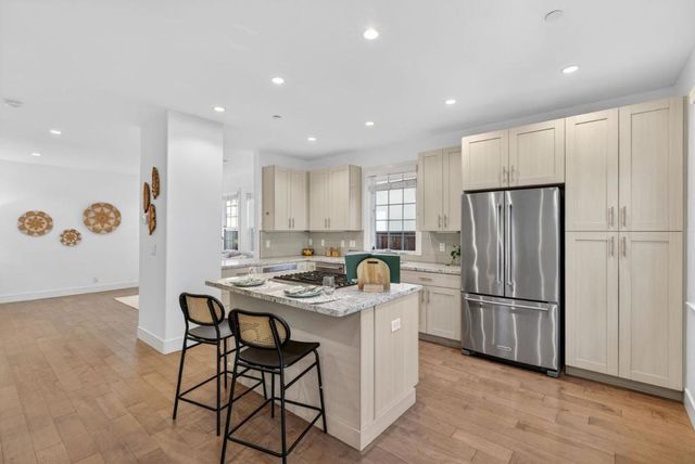 1083 Ed Roth Terrace, Sunnyvale, CA 94086