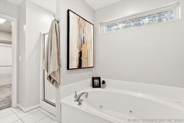 26327 E 112th Court S, Coweta, OK 74429