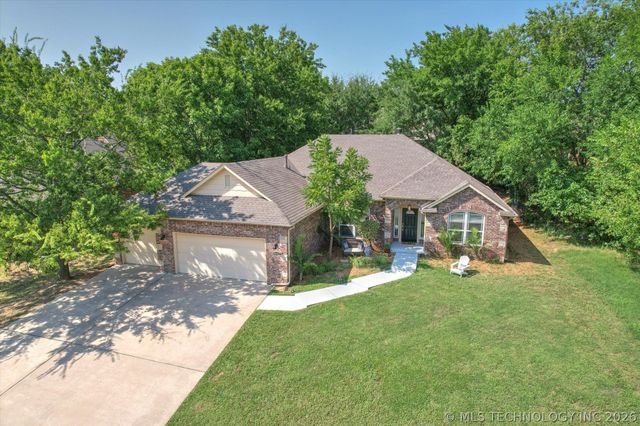 26327 E 112th Court S, Coweta, OK 74429