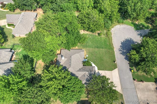 26327 E 112th Court S, Coweta, OK 74429