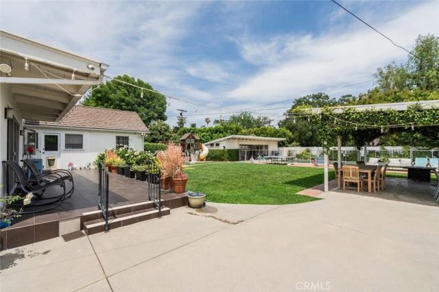 6616 Langdon Avenue, Van Nuys, CA 91406