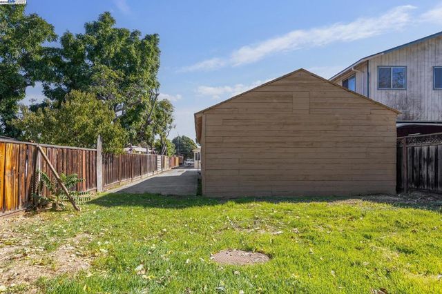 1351 Peach Ct, San Jose, CA 95116