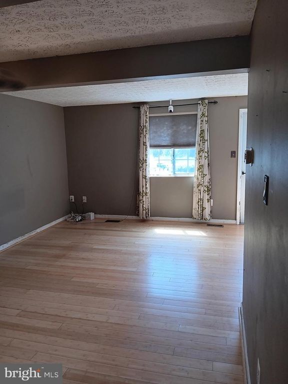 Image 3 of property listing at 246 CANFIELD TER, Frederick, MD 21702