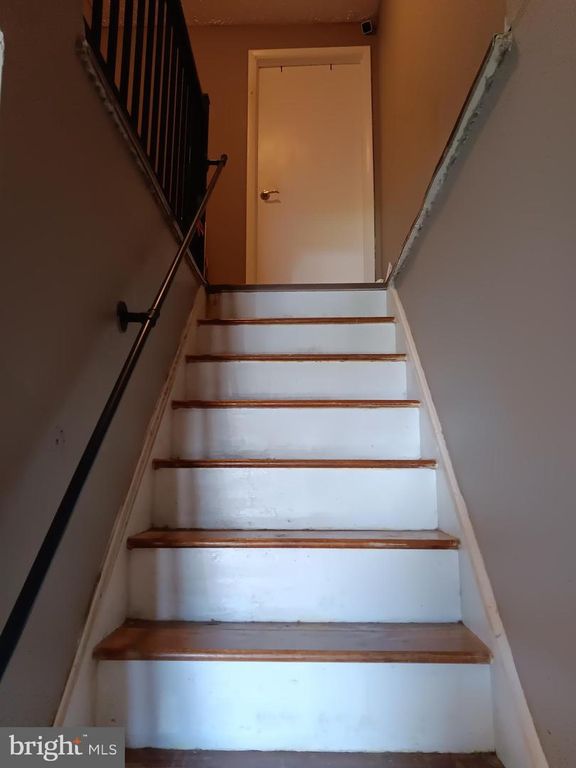 Image 9 of property listing at 246 CANFIELD TER, Frederick, MD 21702