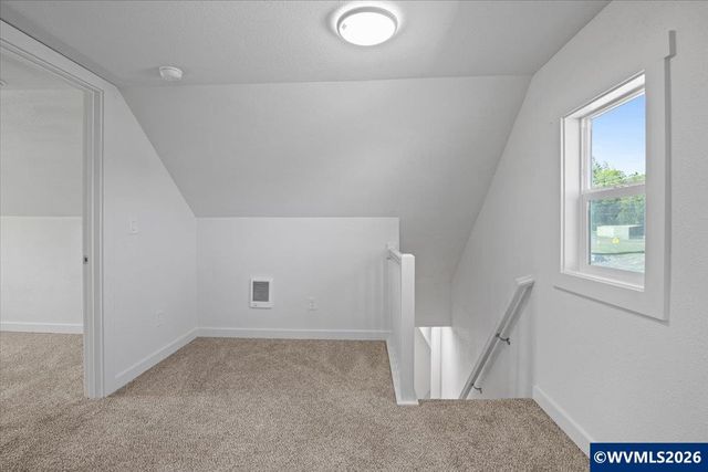 1011 7th St NW, Salem, OR 97304