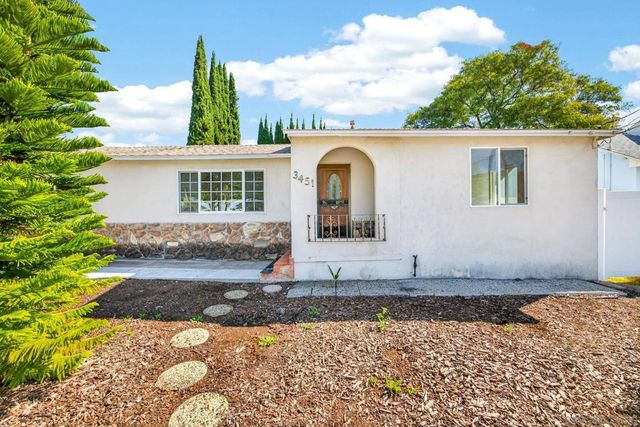3451 Fairway Dr, La Mesa, CA 91941