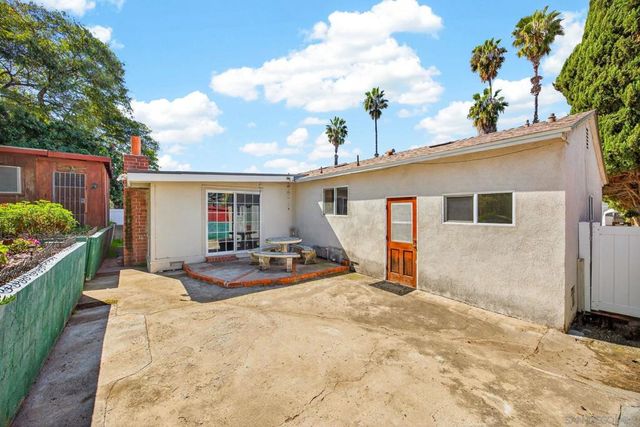 3451 Fairway Dr, La Mesa, CA 91941