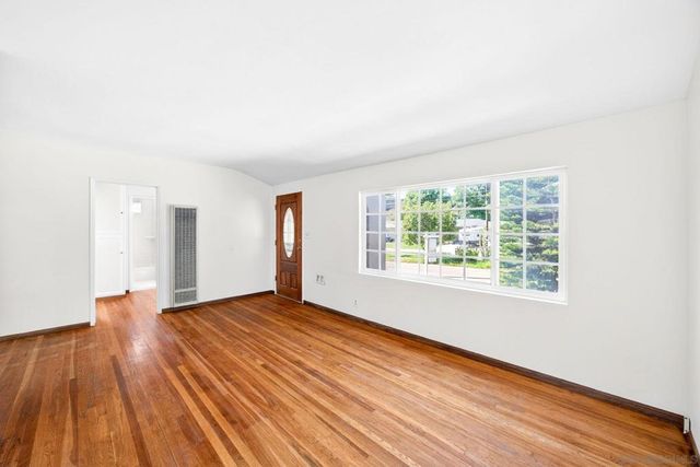 3451 Fairway Dr, La Mesa, CA 91941