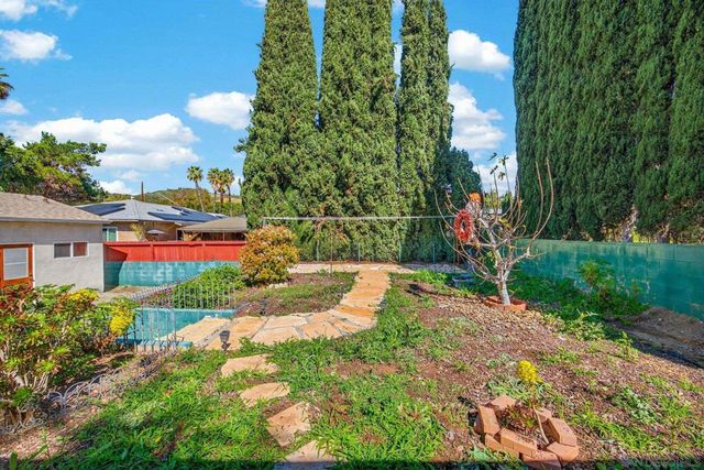 3451 Fairway Dr, La Mesa, CA 91941