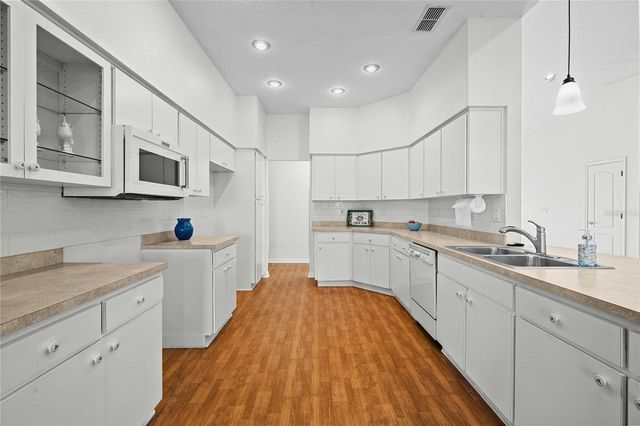 12601 TIMBER RUN, Dade City, FL 33525