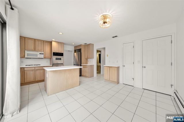 501 Elm Court, Norwood, NJ 07648