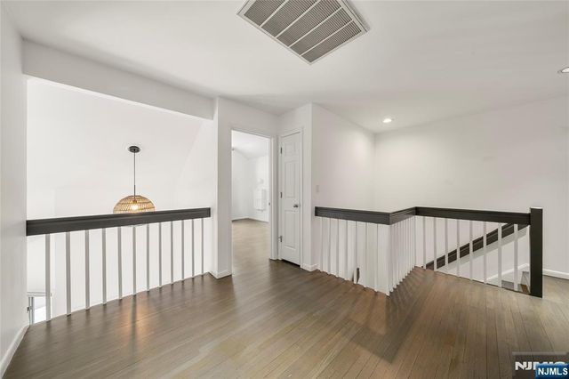 501 Elm Court, Norwood, NJ 07648