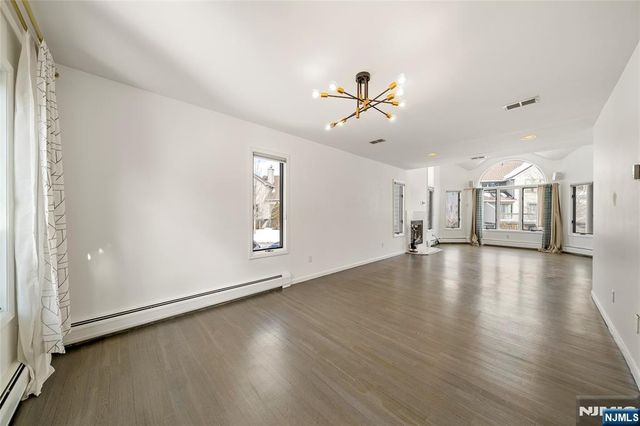 501 Elm Court, Norwood, NJ 07648