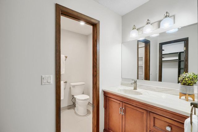 9600 Portland Avenue S 317, Bloomington, MN 55420