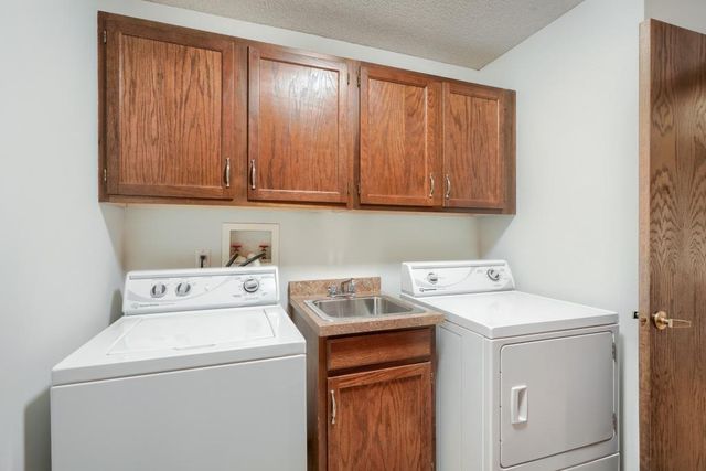 9600 Portland Avenue S 317, Bloomington, MN 55420