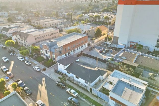 1313 S Bronson Avenue, Los Angeles, CA 90019