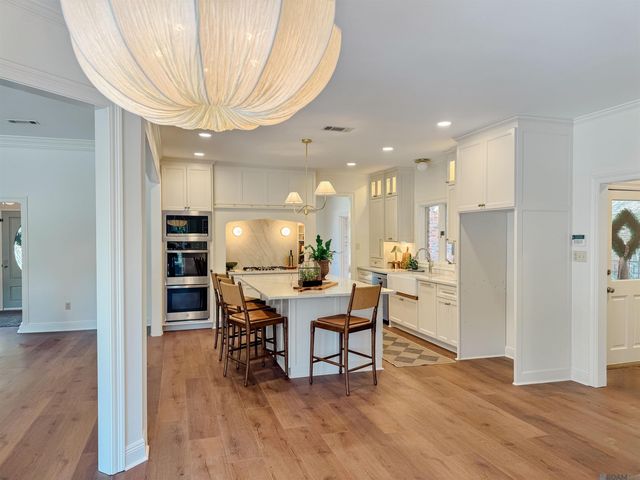 5924 N Shore Dr, Saint George, LA 70817