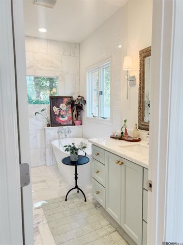 5924 N Shore Dr, Saint George, LA 70817