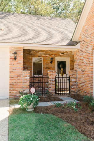 5924 N Shore Dr, Saint George, LA 70817
