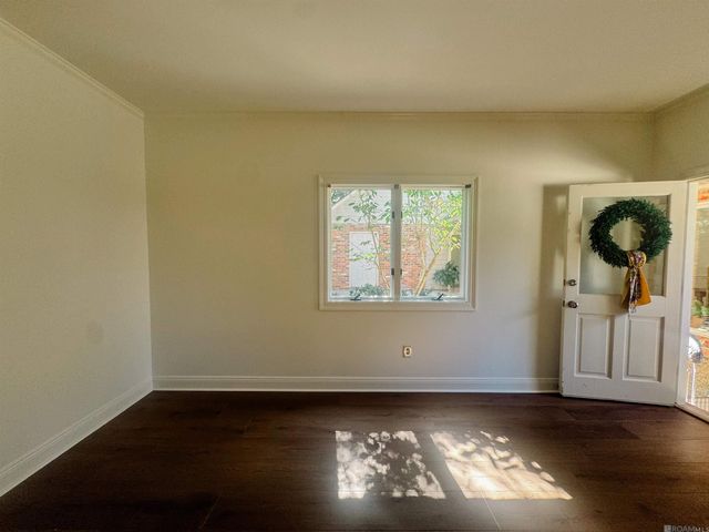 5924 N Shore Dr, Saint George, LA 70817