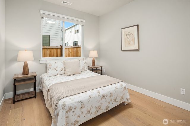 22210 80th Avenue W, Edmonds, WA 98026