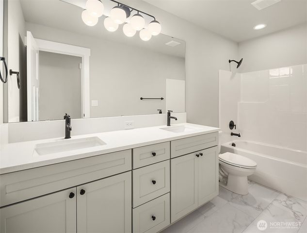 22210 80th Avenue W, Edmonds, WA 98026