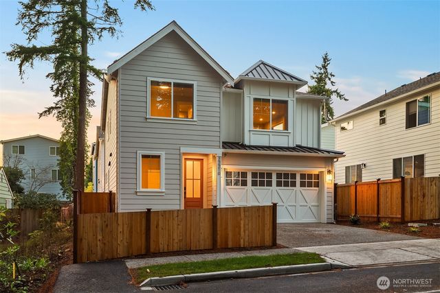 22210 80th Avenue W, Edmonds, WA 98026