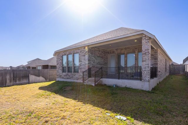 116 Rosemary CT, Bastrop, TX 78602