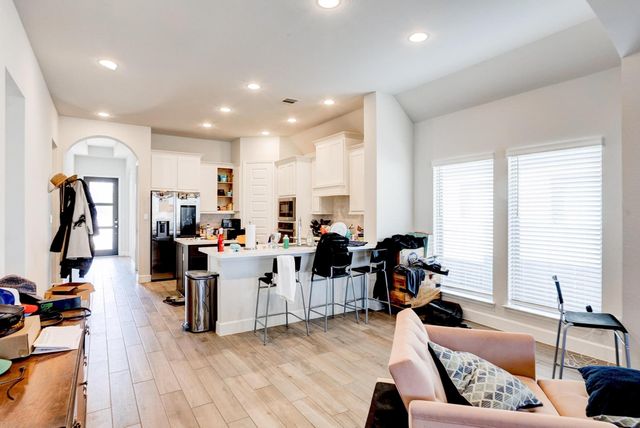 116 Rosemary CT, Bastrop, TX 78602