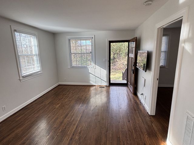 4008 Cambridge Ave, Nashville, TN 37205