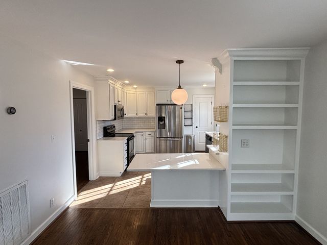 4008 Cambridge Ave, Nashville, TN 37205