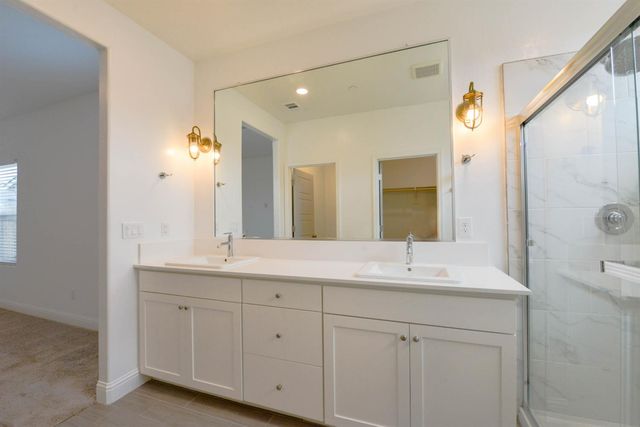 7147 W Twain Avenue, Fresno, CA 93723