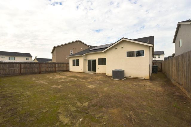 7147 W Twain Avenue, Fresno, CA 93723