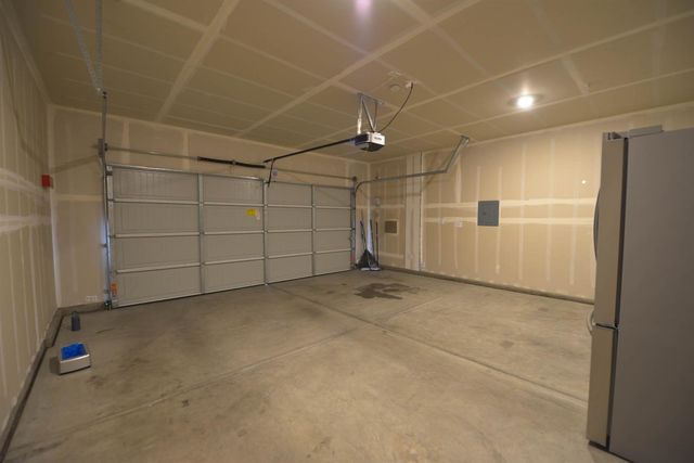 7147 W Twain Avenue, Fresno, CA 93723