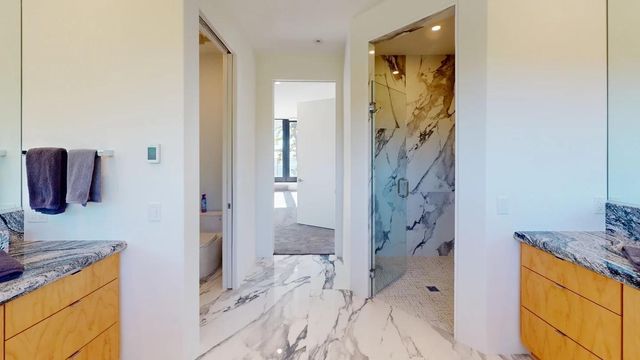 1225 Shoreline Drive, Wayzata, MN 55391