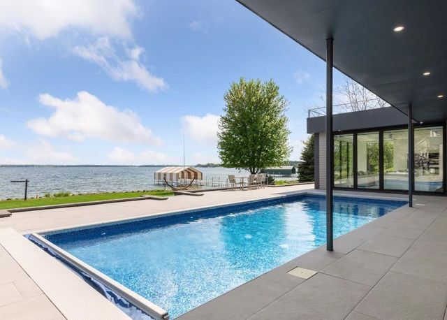 1225 Shoreline Drive, Wayzata, MN 55391