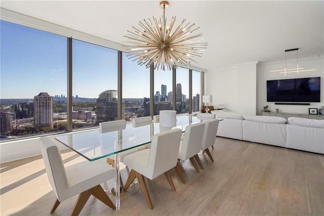 3630 Peachtree Road NE 2204, Atlanta, GA 30326