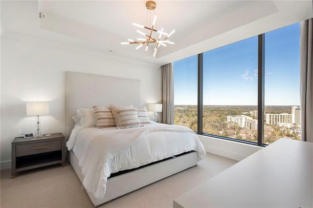 3630 Peachtree Road NE 2204, Atlanta, GA 30326