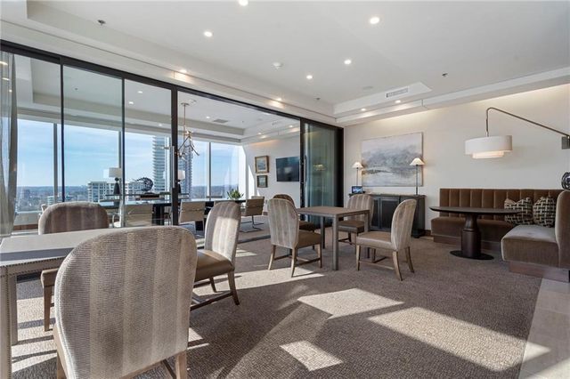 3630 Peachtree Road NE 2204, Atlanta, GA 30326