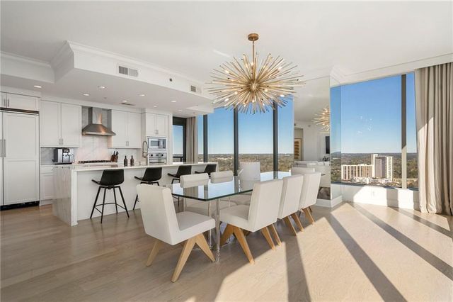 3630 Peachtree Road NE 2204, Atlanta, GA 30326