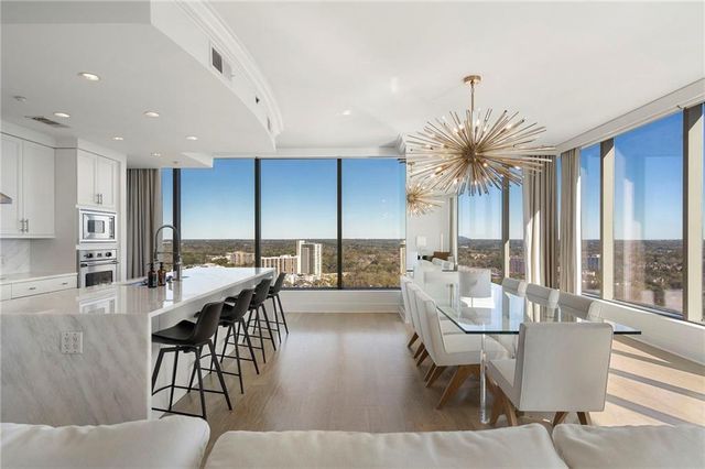 3630 Peachtree Road NE 2204, Atlanta, GA 30326