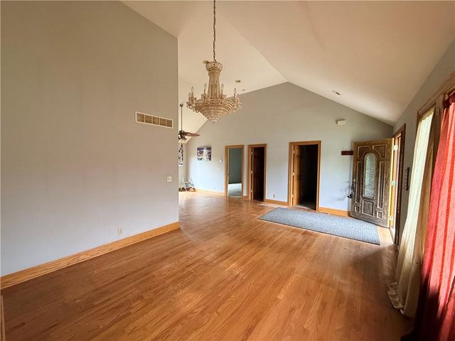 3333 N 85th Place, Kansas City, KS 66109