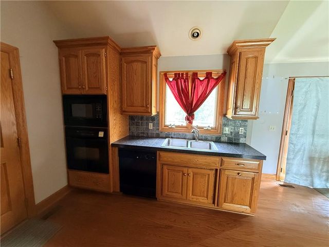 3333 N 85th Place, Kansas City, KS 66109