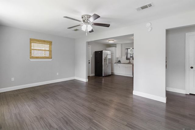 312 Pinoak St, Denham Springs, LA 70726