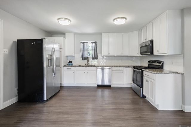 312 Pinoak St, Denham Springs, LA 70726